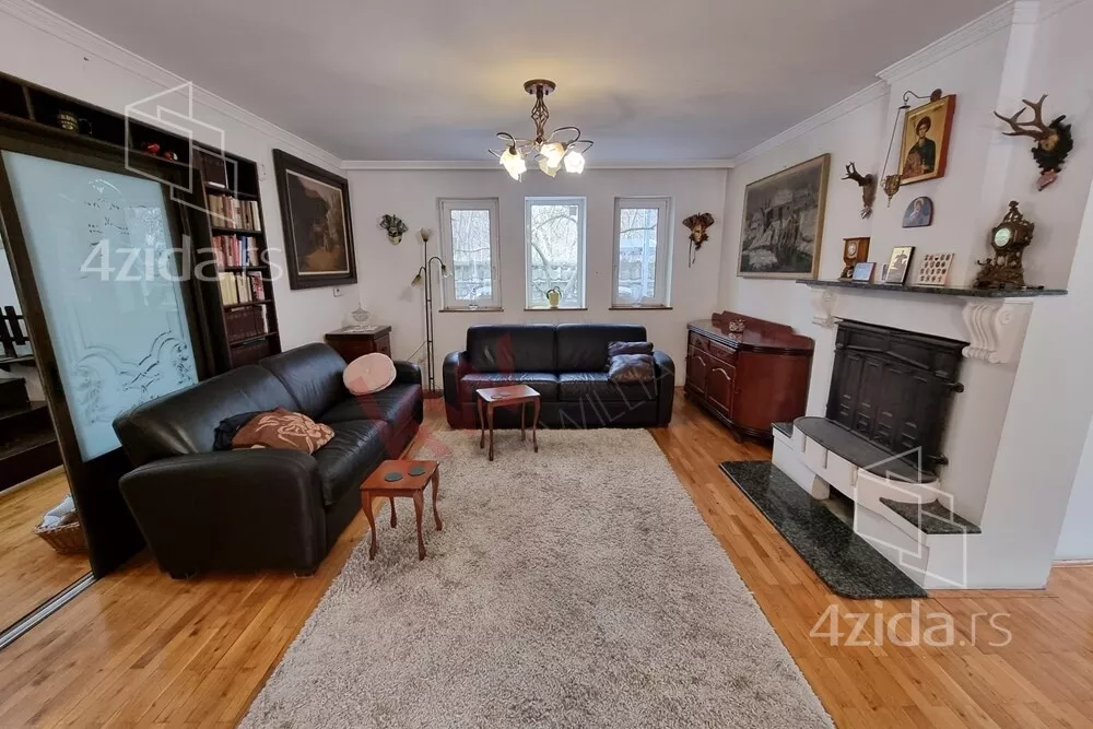 3-etažna kuća | 4zida