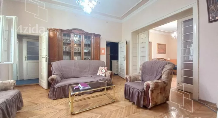 Četvoroiposoban stan | 4zida