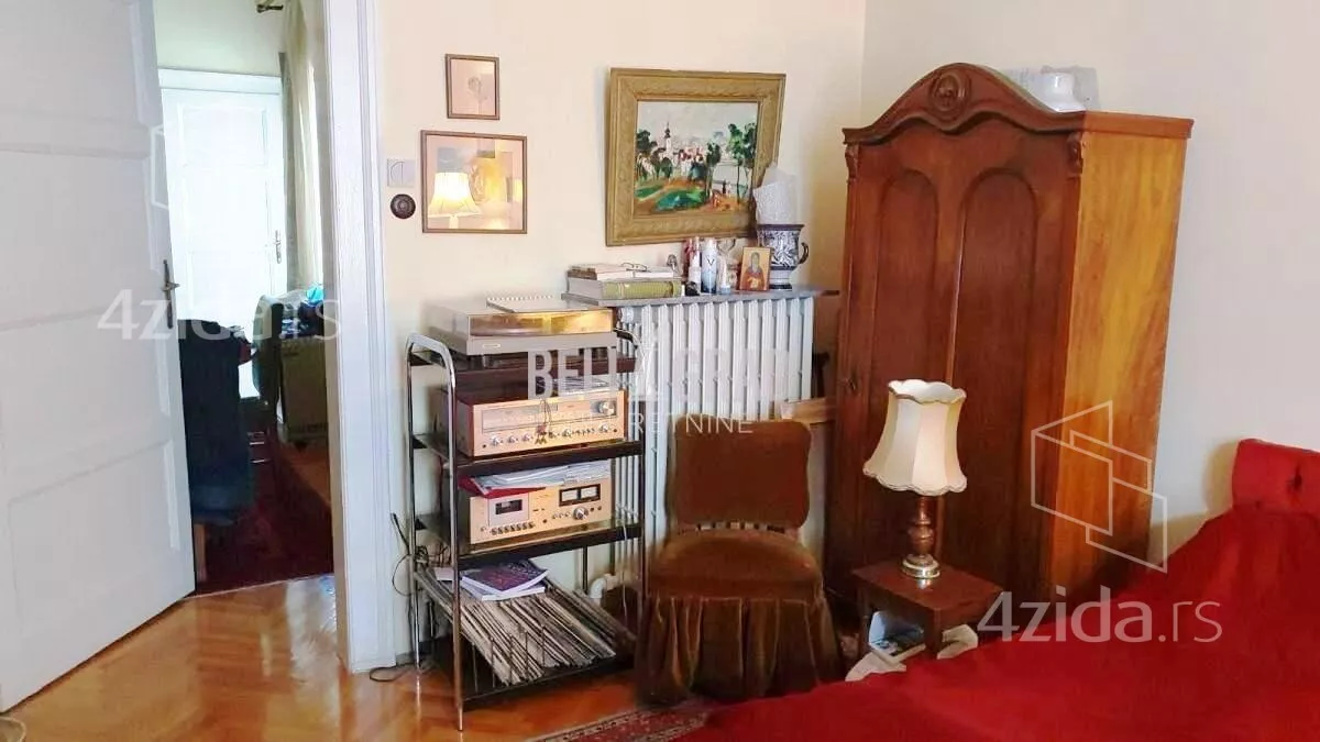 Četvoroiposoban stan | 4zida