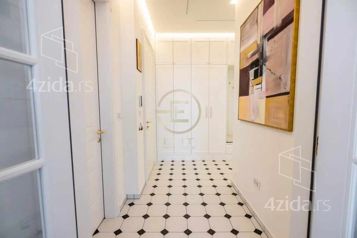 Petosoban stan | 4zida