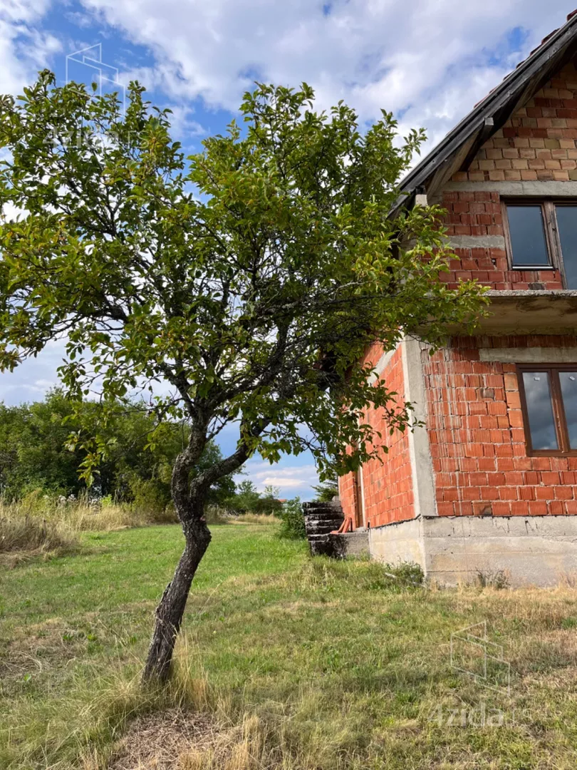 2-etažna kuća | 4zida