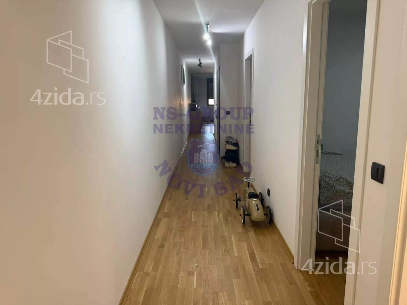 Troiposoban stan | 4zida