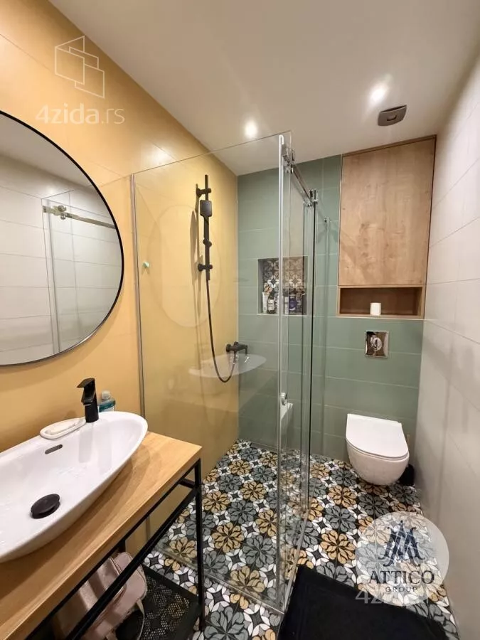 Petosoban stan | 4zida