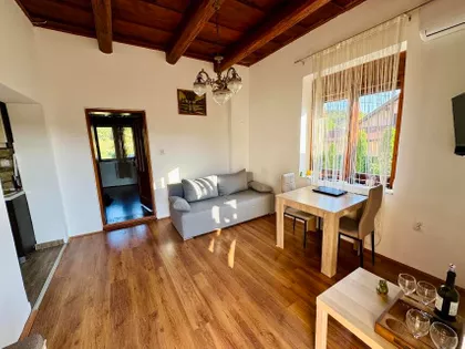 Nova Kolonija | 4zida.rs