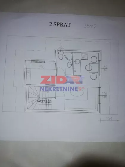 Stari Banovci | 4zida.rs