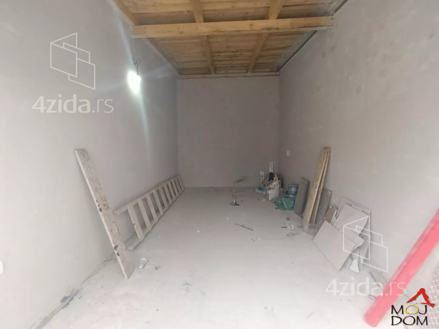 Troiposoban stan | 4zida