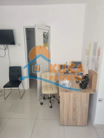 Velikotrnavska | 4zida.rs