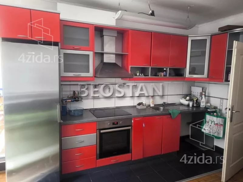 Petosoban stan | 4zida