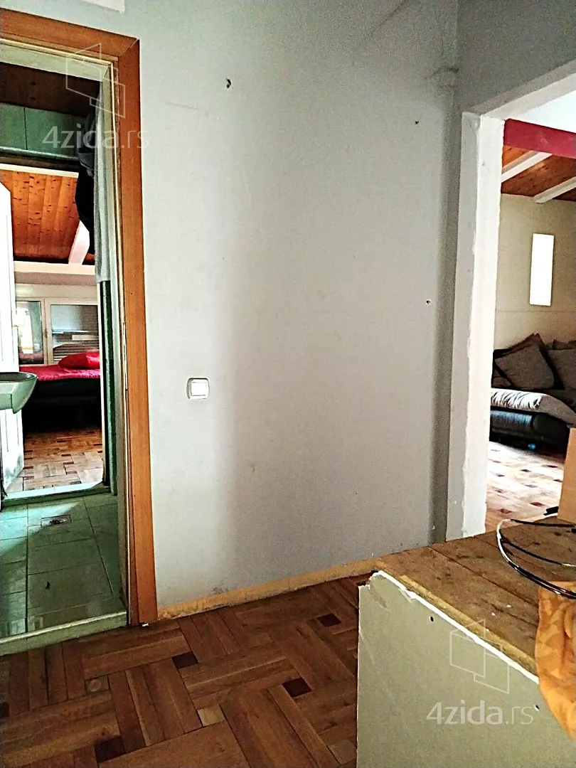 3-etažna kuća | 4zida