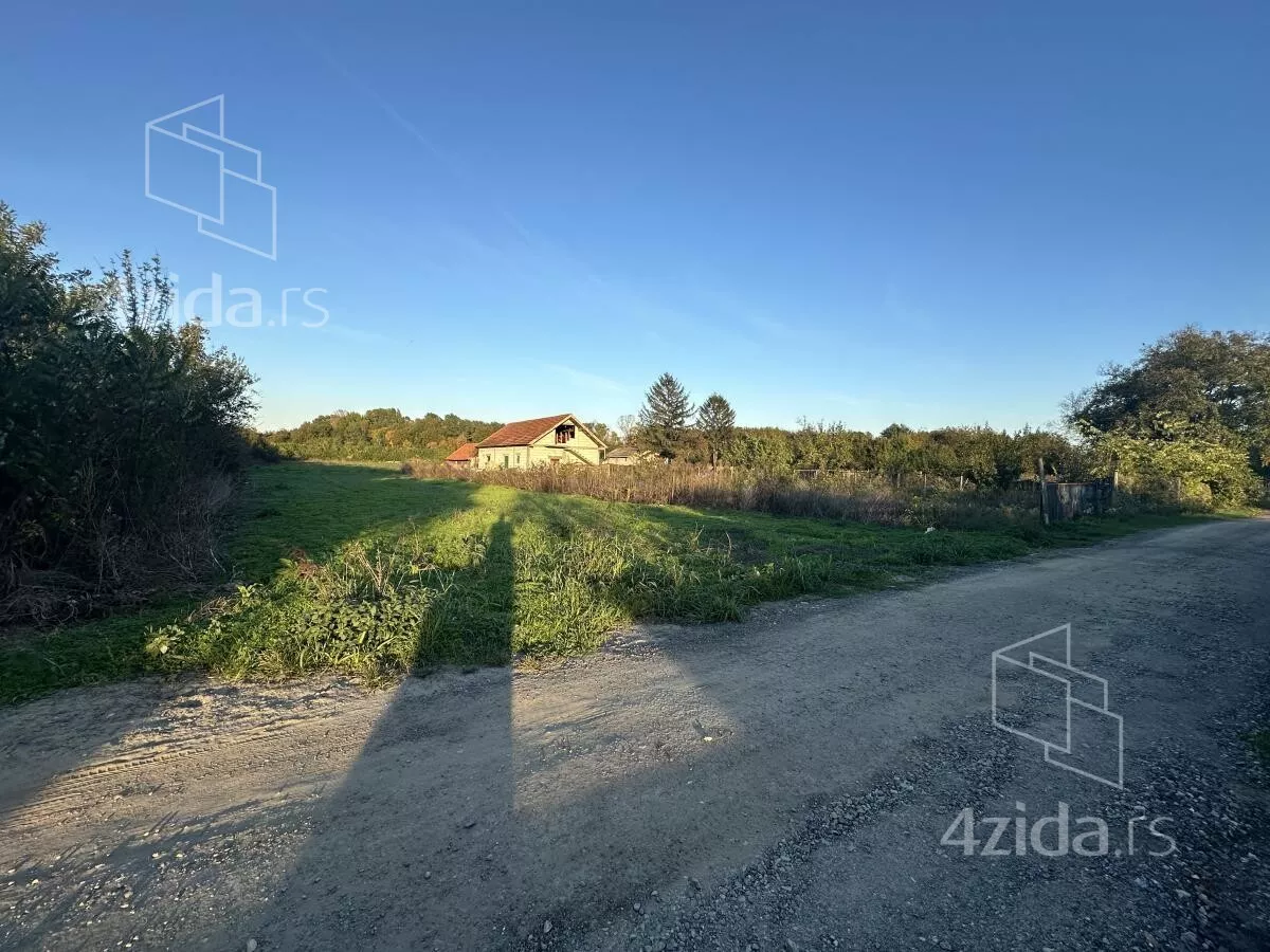 Plac | 4zida