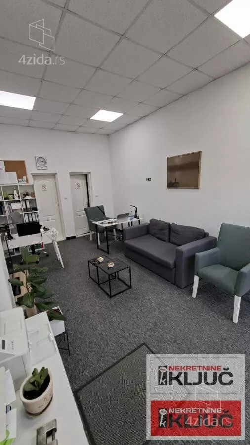 Poslovni prostor | 4zida