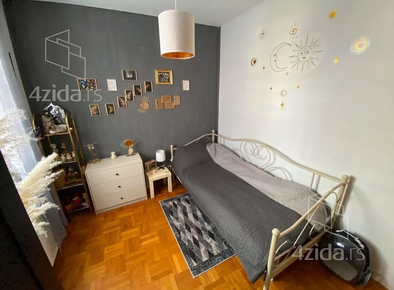 Četvoroiposoban stan | 4zida