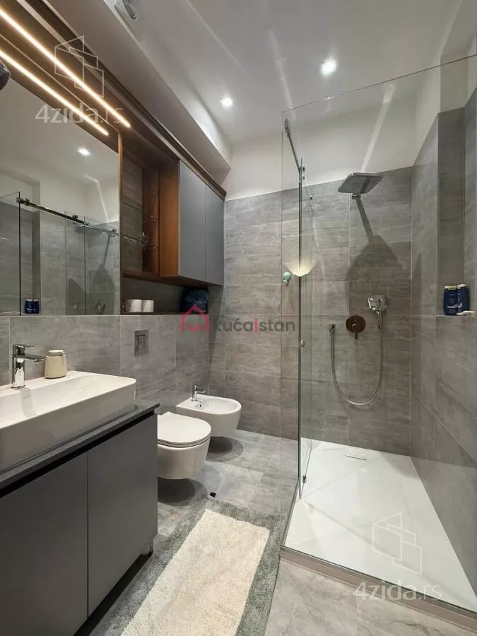 Petosoban stan | 4zida