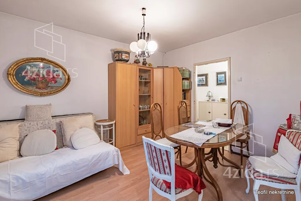 Troiposoban stan | 4zida