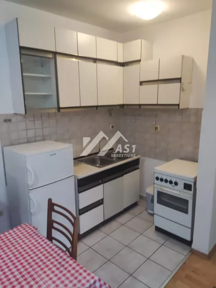 Bulevar Cara Lazara | 4zida.rs