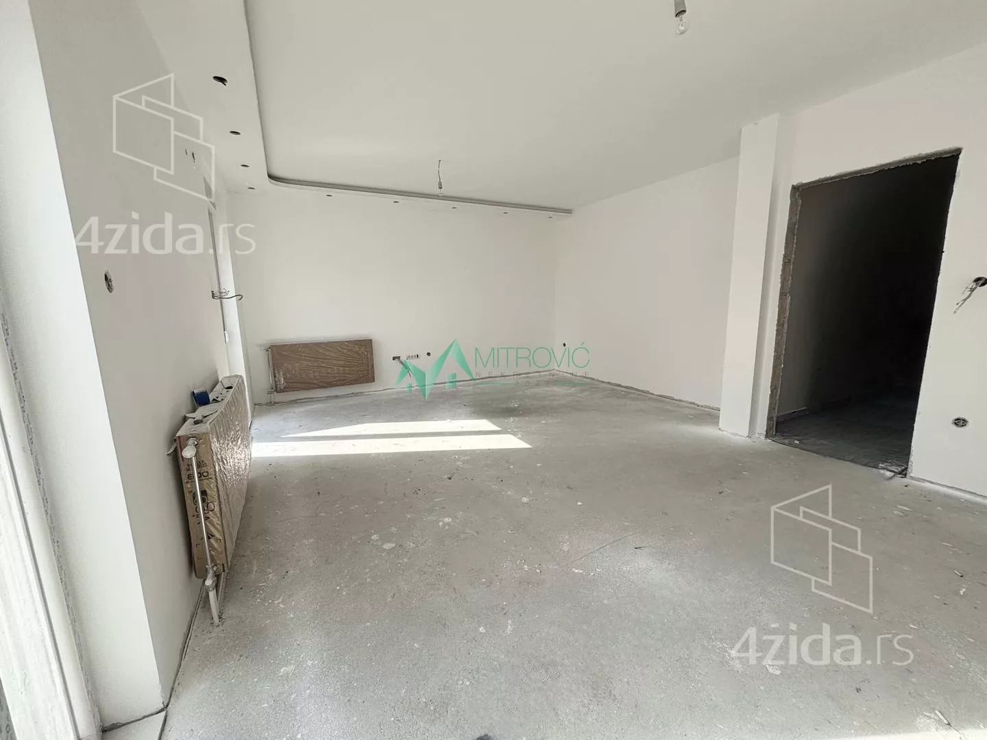 Petosoban stan | 4zida