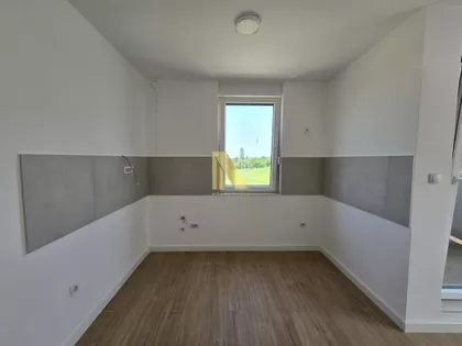 Karagača | 4zida.rs