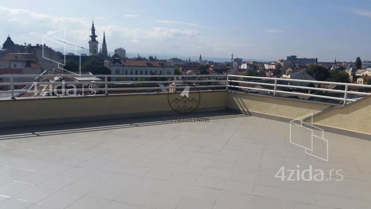 Petosoban stan | 4zida