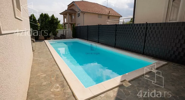 Kuća | 4zida