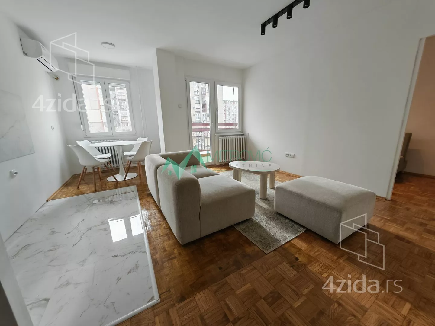 Dvoiposoban stan | 4zida