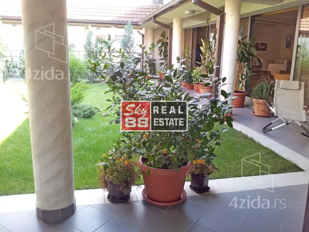 Kuća | 4zida