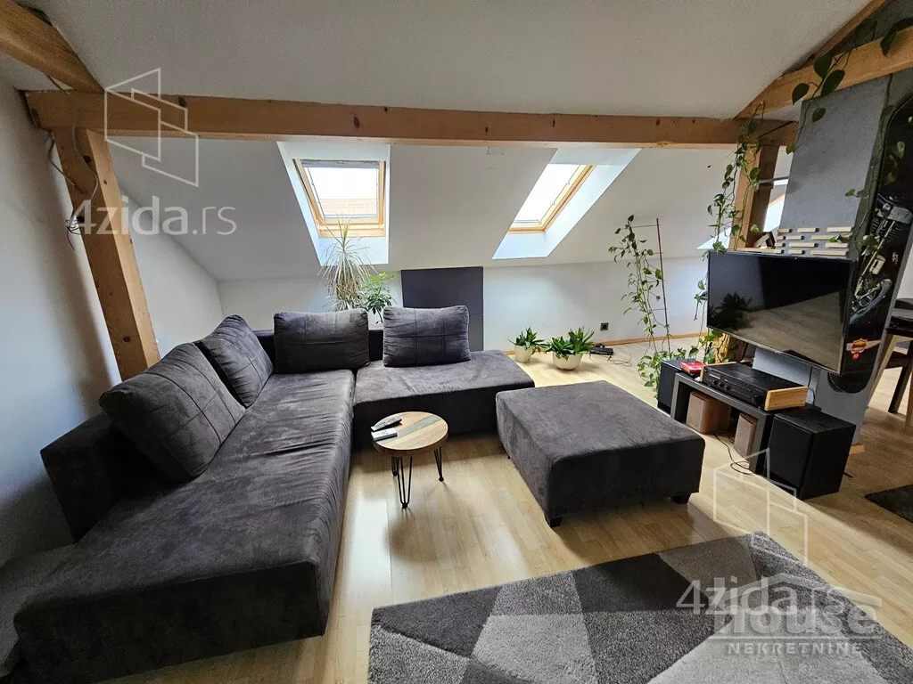 Petosoban stan | 4zida