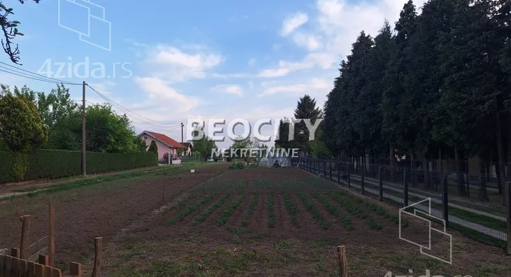 Plac | 4zida
