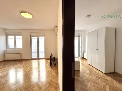 Južni Bulevar | 4zida.rs