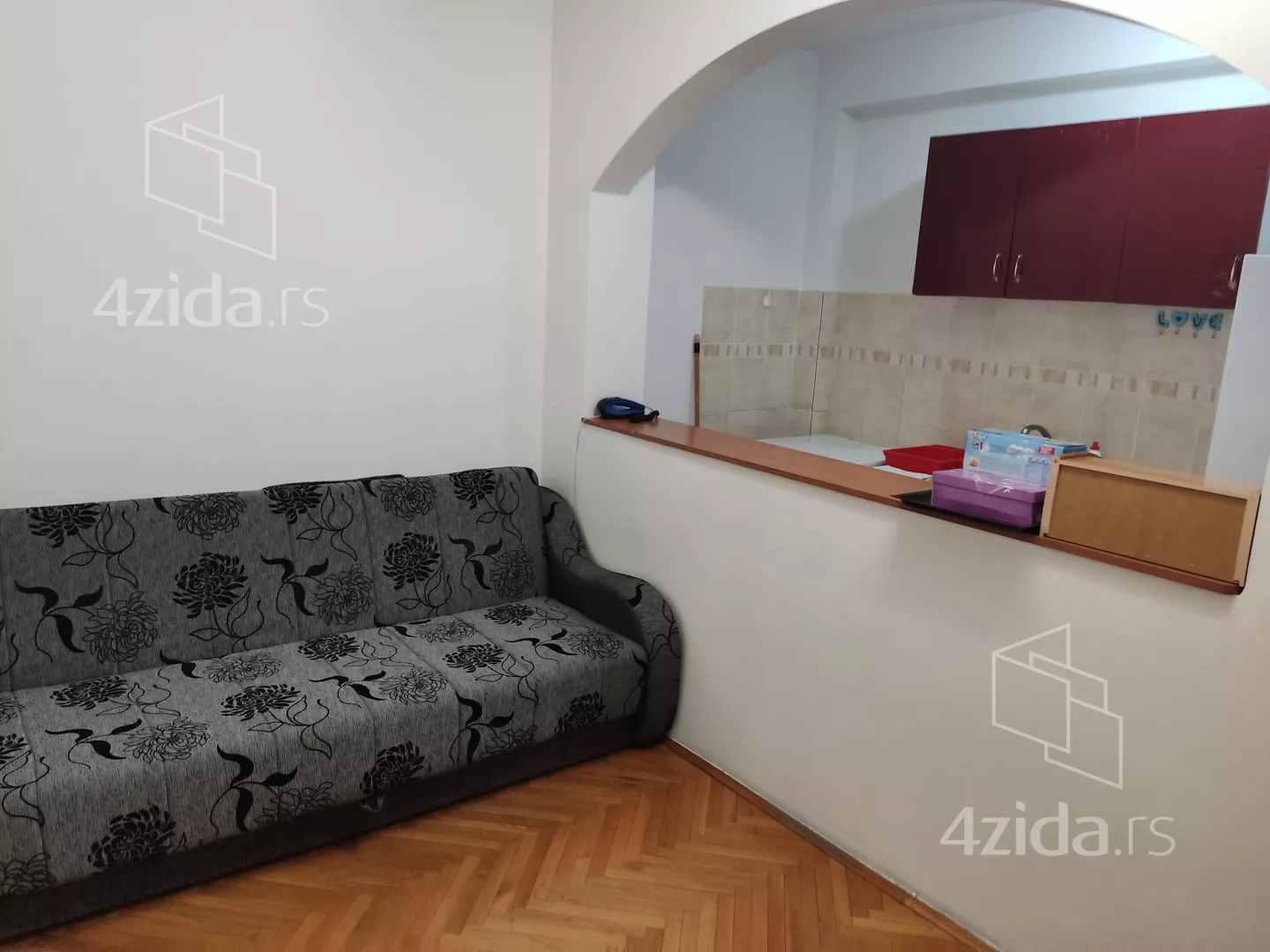 Jednoiposoban stan | 4zida