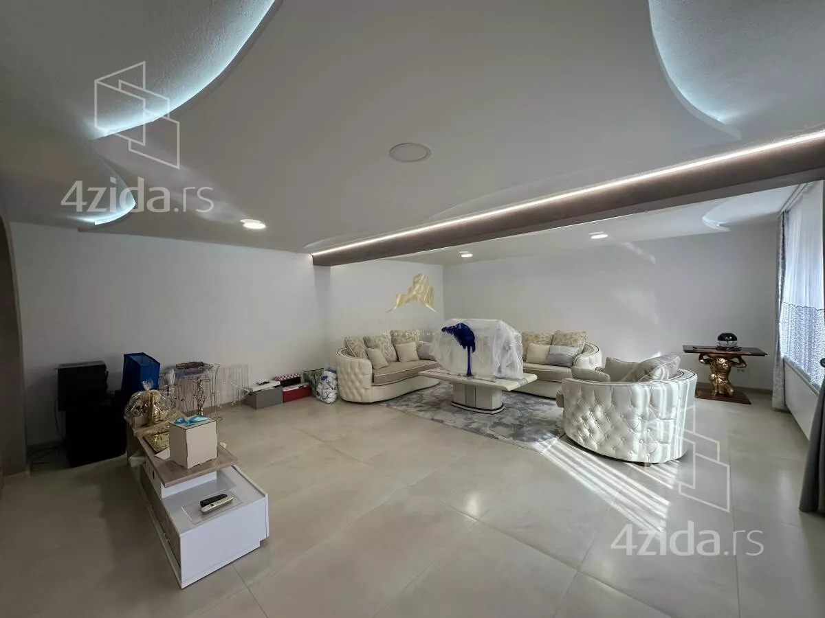 Kuća | 4zida