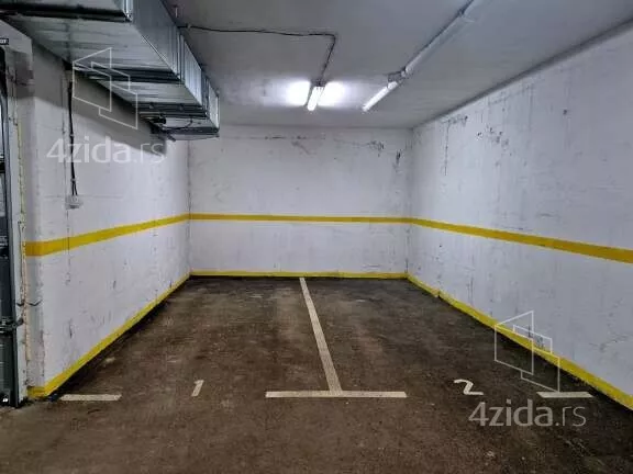 Garaža | 4zida
