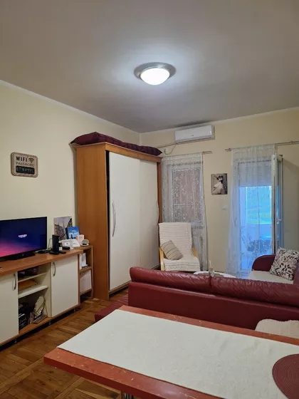 Hadži Ruvimova | 4zida.rs