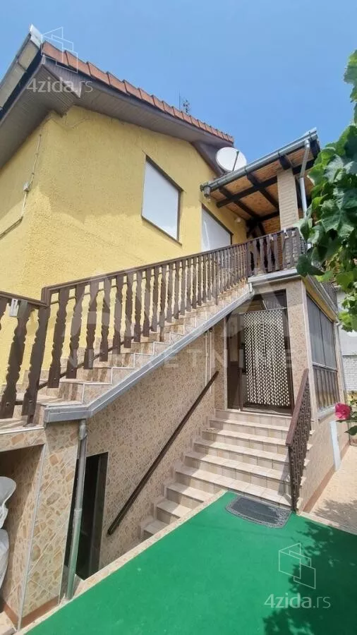Kuća | 4zida