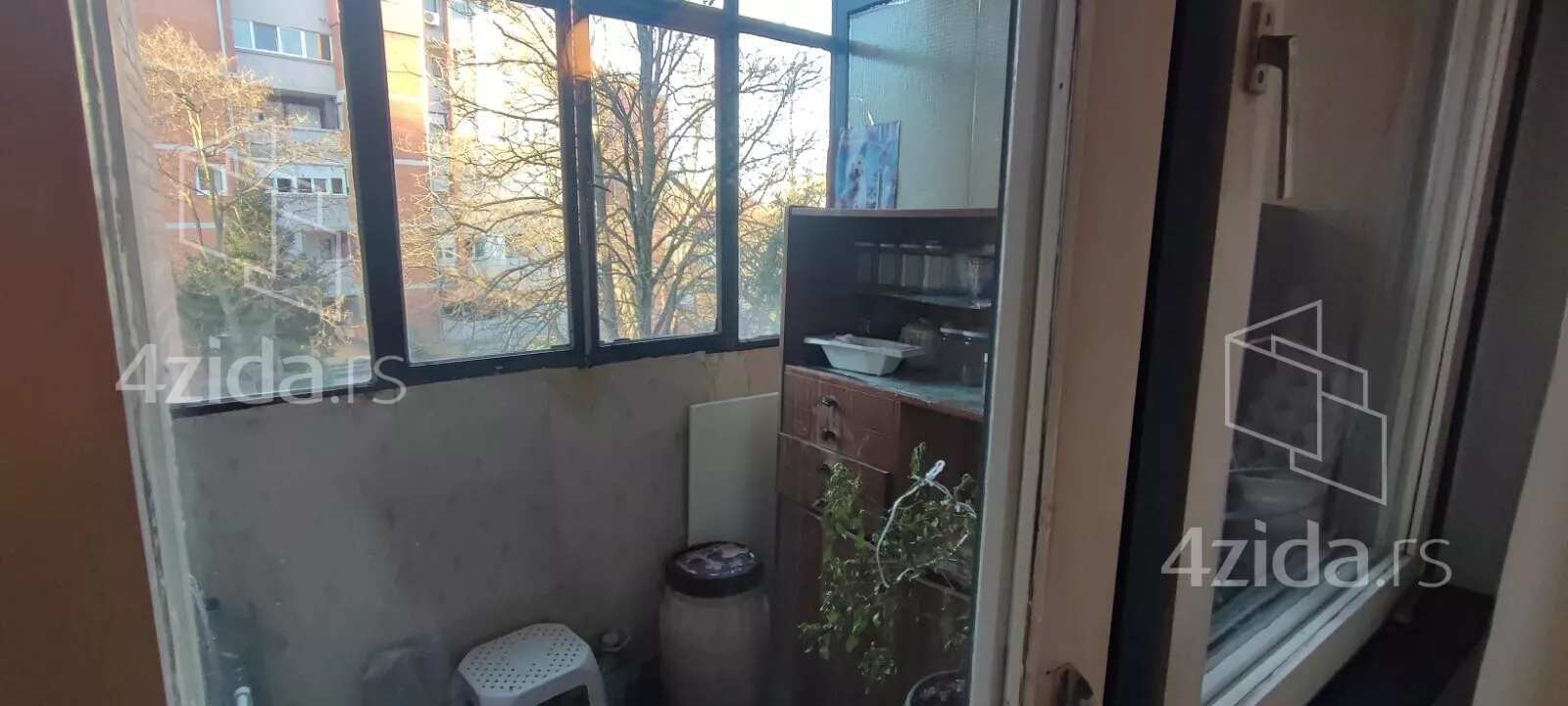 Dvoiposoban stan | 4zida