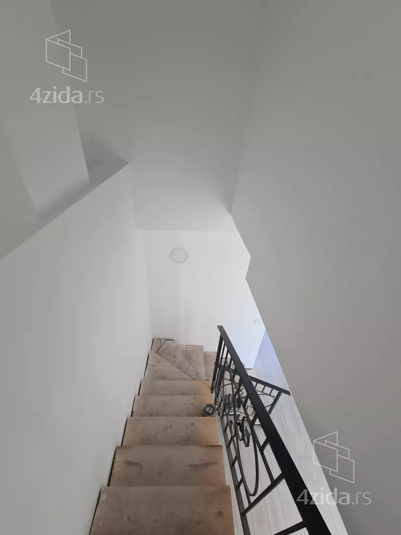 Turistički objekat | 4zida