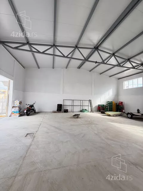 Poslovni prostor | 4zida