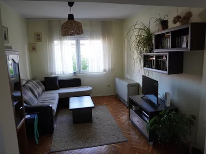 Prvomajska | 4zida.rs