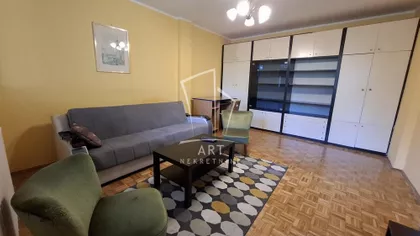 Pariske komune | 4zida.rs