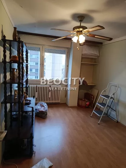 Bate Brkića | 4zida.rs