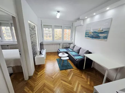 Poenkareova | 4zida.rs