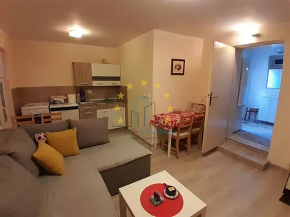 Mali Požarevac | 4zida.rs