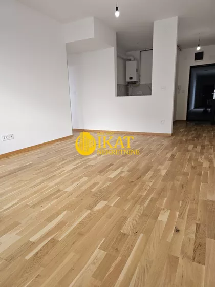 Karađorđeva | 4zida.rs