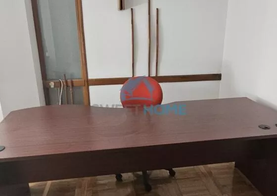 Poslovna zgrada | 4zida