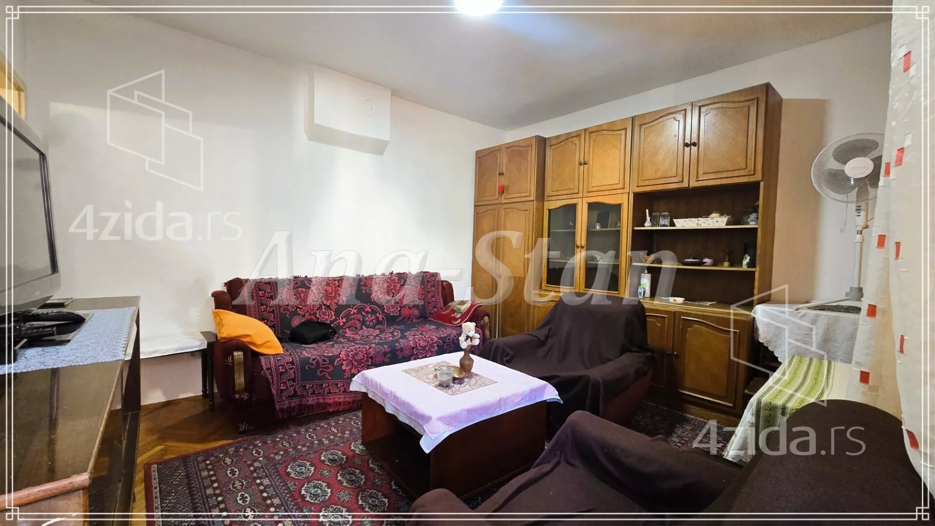 Jednoiposoban stan | 4zida