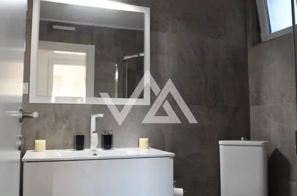 Šestosoban stan | 4zida