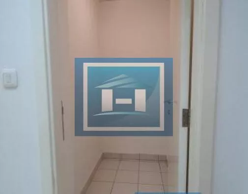 Lokal | 4zida