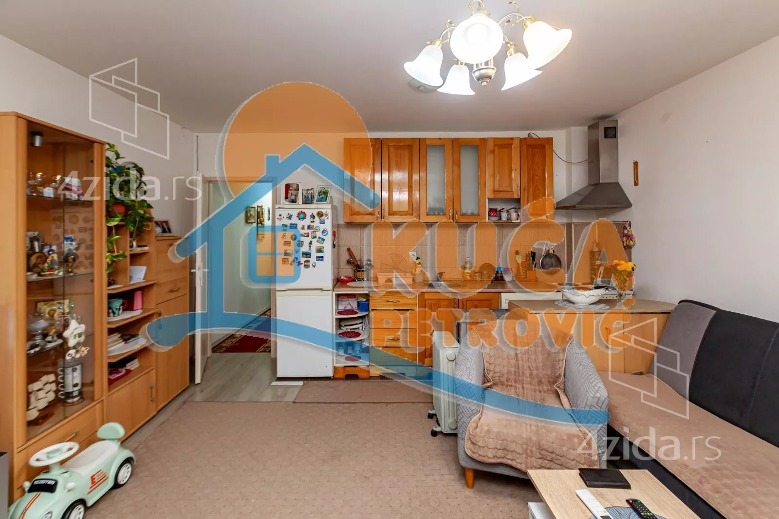 Jednoiposoban stan | 4zida