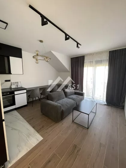 Izvidnička | 4zida.rs