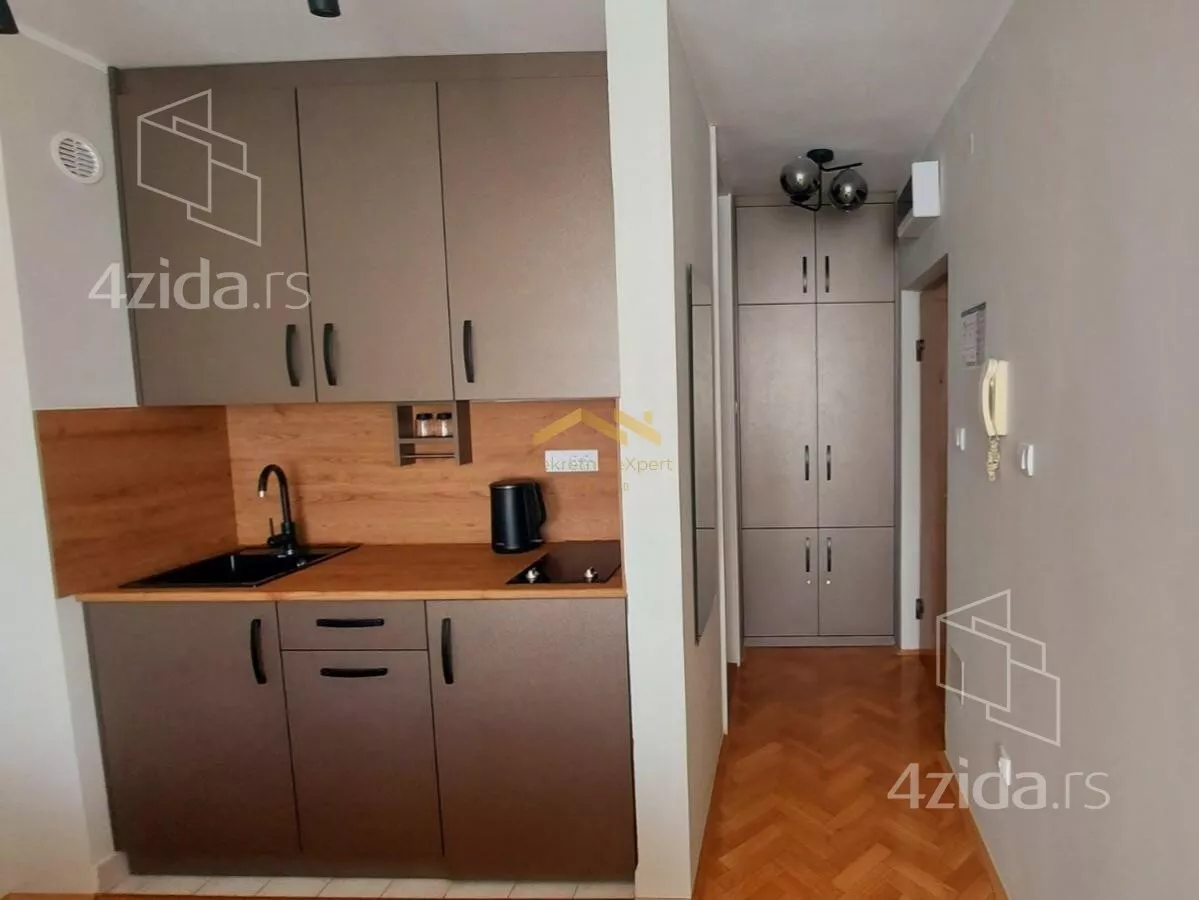 Garsonjera | 4zida