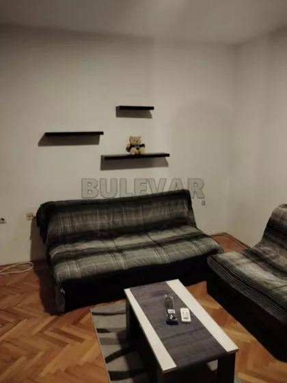 Cara Uroša | 4zida.rs